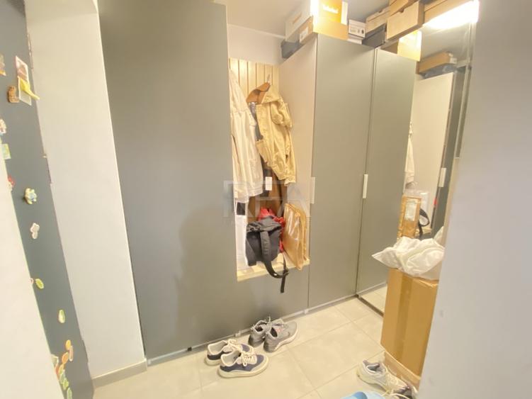 Apartament cu 2 camere semidecomandat, mobilat în Cișmigiu