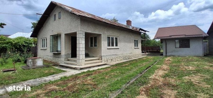 Casă cu 4 camere decomandat cu Teren 132 Mp în Central