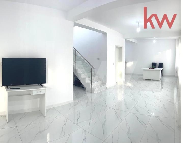 Casă individuală cu 4 camere cu Garaj în Bariera Vâlcii