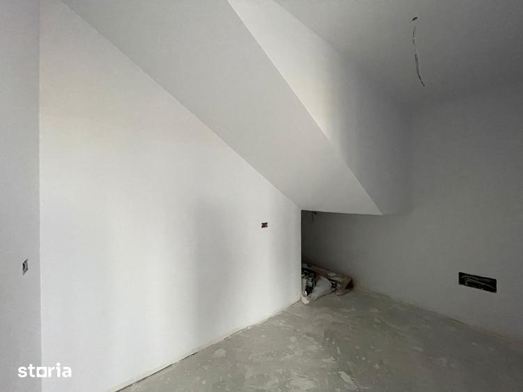 Casă cu 5 camere cu Teren 599 Mp în Giarmata