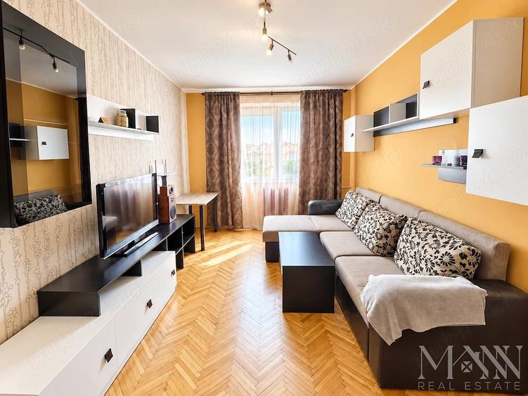 Apartament cu 3 camere decomandat în Central