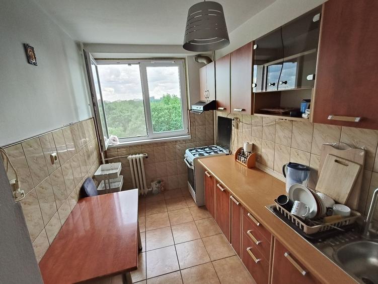 Apartament cu 2 camere semidecomandat, mobilat în Tineretului