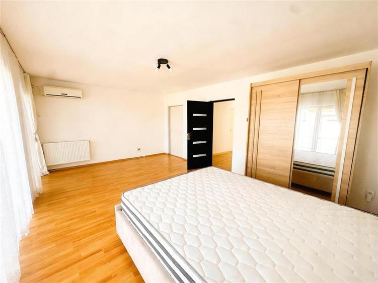 Casă individuală cu 3 camere cu Teren 150 Mp în Central