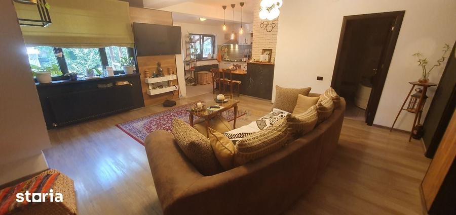 Casă cu 7 camere cu Teren 329 Mp în Dristor