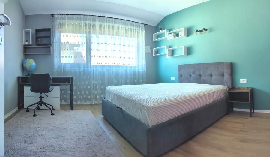 Duplex cu 4 camere cu Canalizare în Aradului