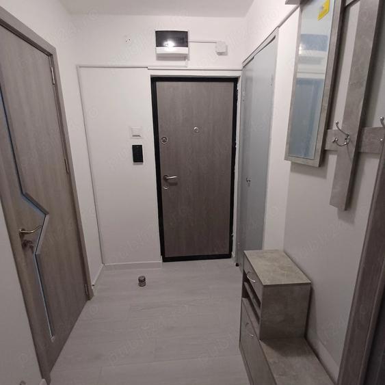 Apartament cu 2 camere semidecomandat în Titan