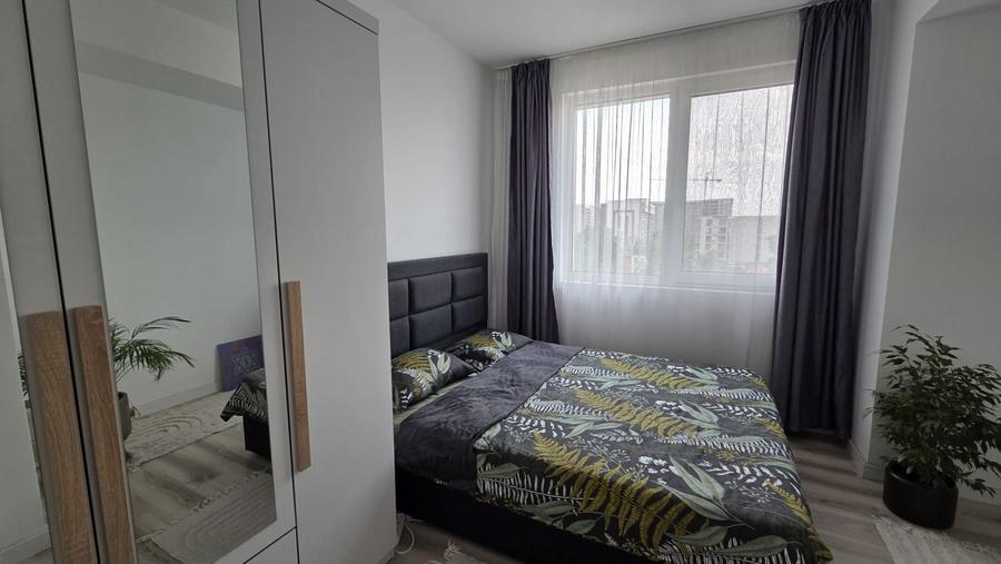 Apartament cu 2 camere semidecomandat, mobilat în Tineretului