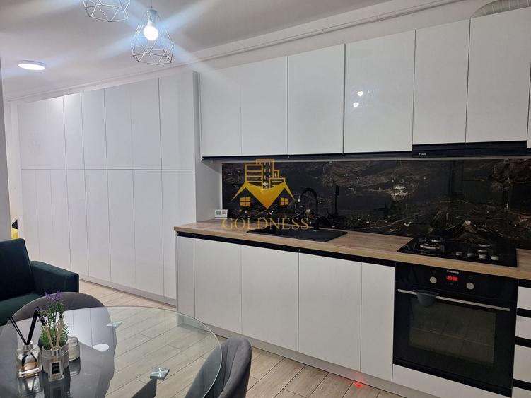 Apartament cu 3 camere semidecomandat, mobilat în Zorilor