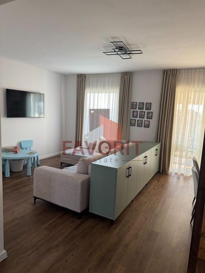 Duplex cu 4 camere cu Canalizare în Giroc