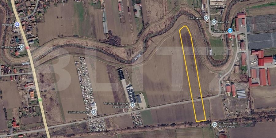 Teren agricol intravilan de 12400 mp, în Acățari