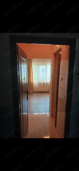 Garsonieră semidecomandată în Sud