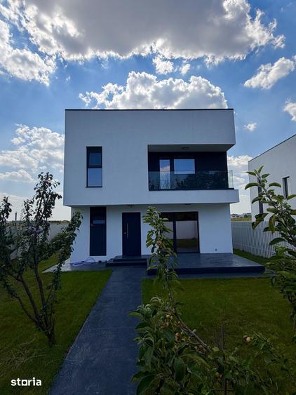 Casă cu 4 camere cu Teren 328 Mp în Clinceni