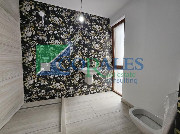 Apartament cu 3 camere decomandat în Girocului