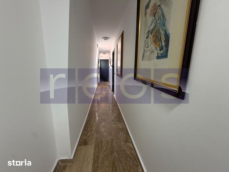 Casă cu 8 camere cu Teren 144 Mp în Centrul Civic