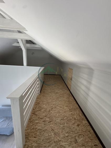 Apartament cu 3 camere semidecomandat, mobilat în Sânpetru