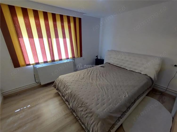 Casă cu Teren 1151 Mp în Oravița