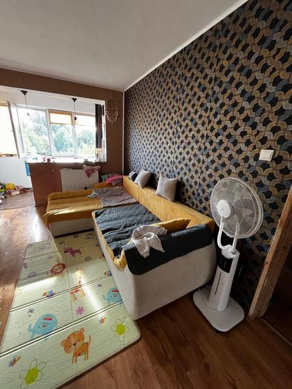 Apartament cu 2 camere semidecomandat în Constructorilor