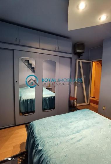 Apartament cu 2 camere decomandat, mobilat în Republicii