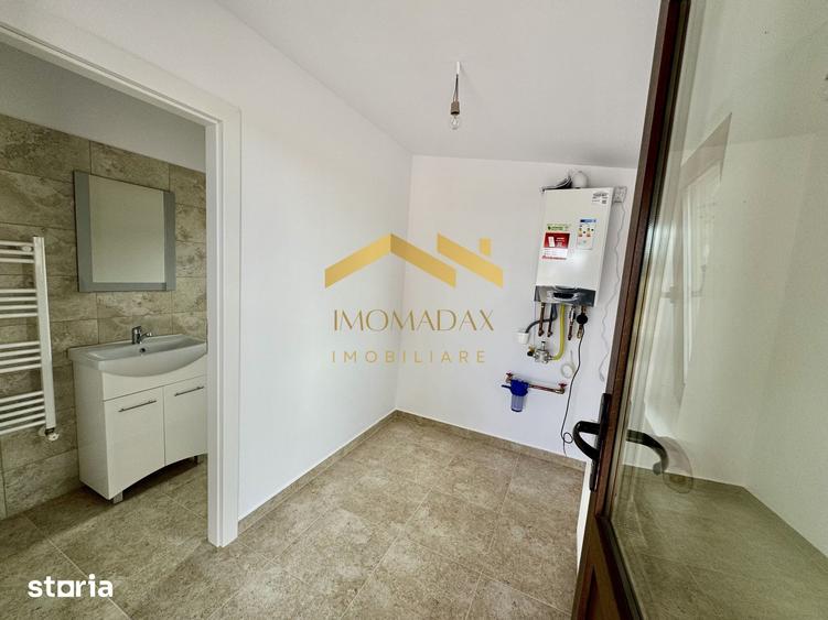 Casă cu 3 camere cu Teren 410 Mp în Sânmihaiu Român