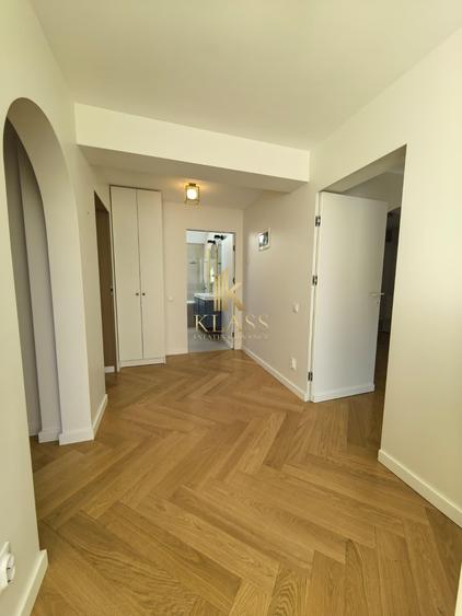 Duplex cu 5 camere cu Canalizare în Iancu Nicolae