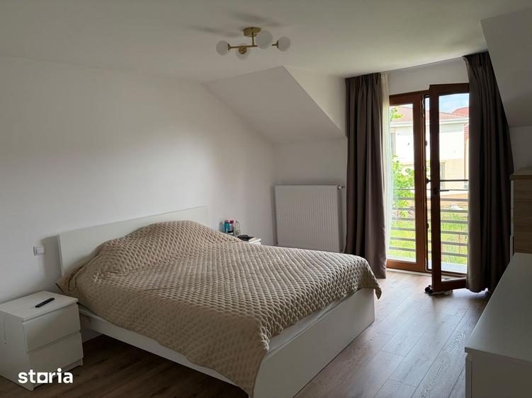 Casă cu 4 camere cu Teren 400 Mp în Central