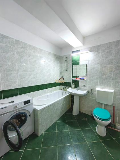 Apartament cu 2 camere decomandat, mobilat în Zorilor