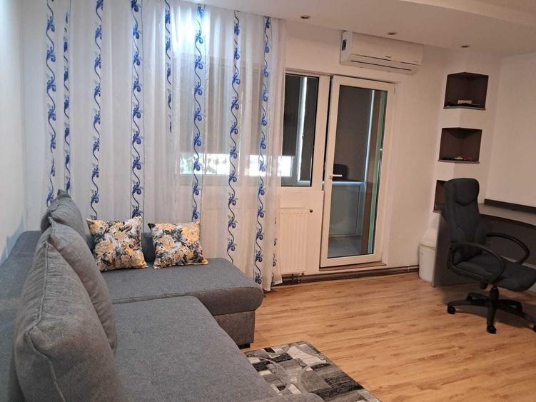 Apartament cu 2 camere semidecomandat în Lipovei