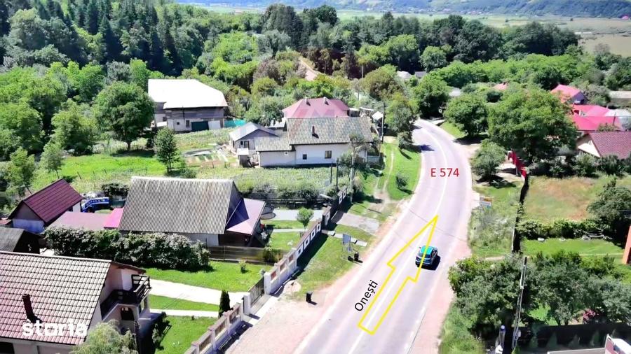 Casă cu 6 camere cu Teren 1476 Mp în Strugari