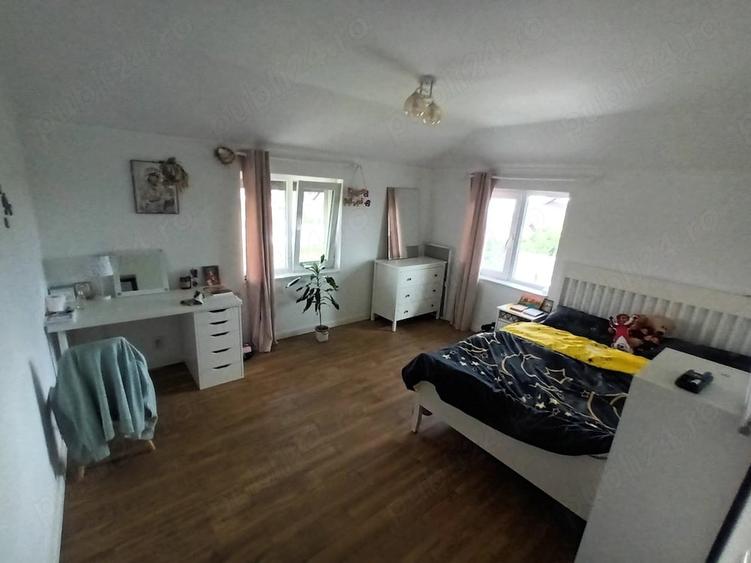 Casă cu Teren 1100 Mp în Valea Călugărească