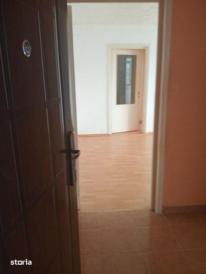 Apartament de vanzare - 4