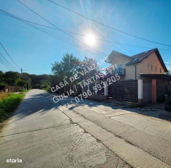 Casă cu 4 camere cu Teren 560 Mp în Gulia