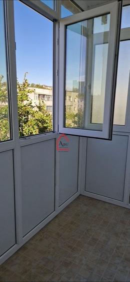 Apartament cu 2 camere decomandat, mobilat în Podul de Fier
