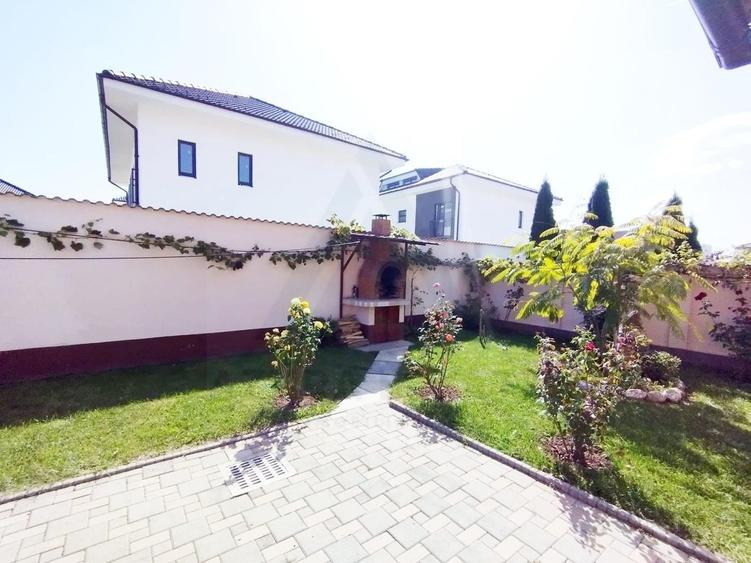 Casă individuală cu 4 camere cu Canalizare în Arhitecților - Calea Cisnădiei