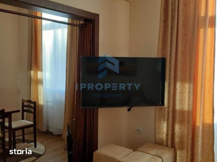 Apartament cu 3 camere decomandat în Romană