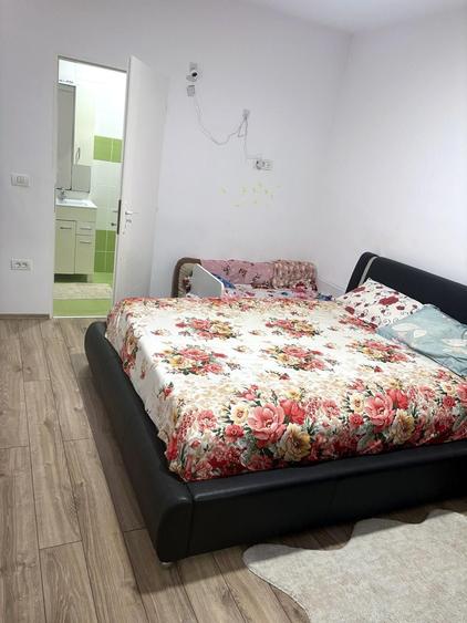 Casă cu 3 camere în Dumbrăvița