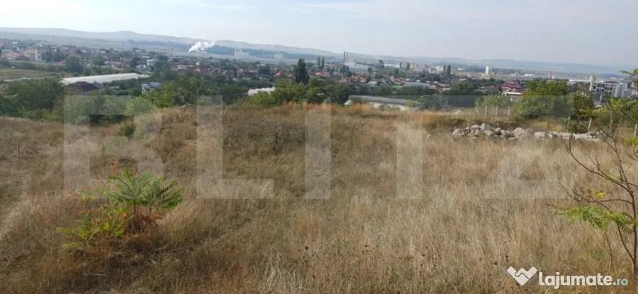Teren de 2535 mp, în Turda