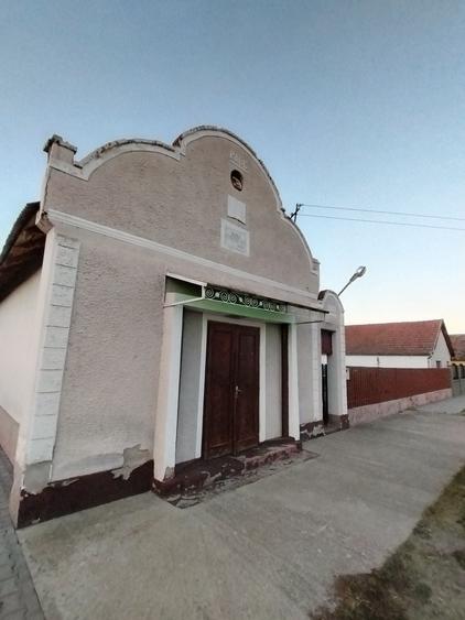Casă cu 4 camere în Felnac