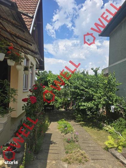 Casă cu 6 camere cu Teren 421 Mp în Central