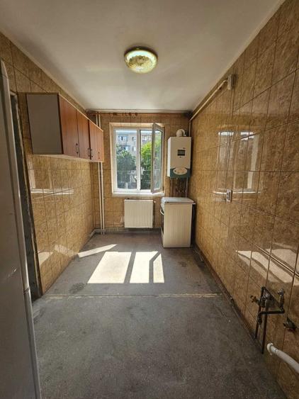 Apartament cu 2 camere decomandat în Craiovei