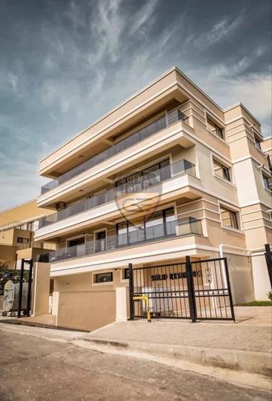Apartament cu 3 camere decomandat în Universitate