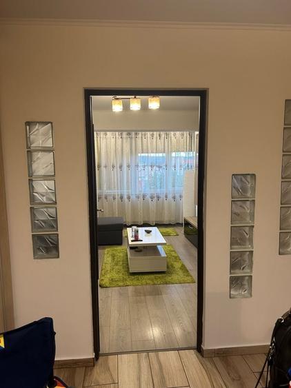 Apartament cu 2 camere decomandat în Cetate