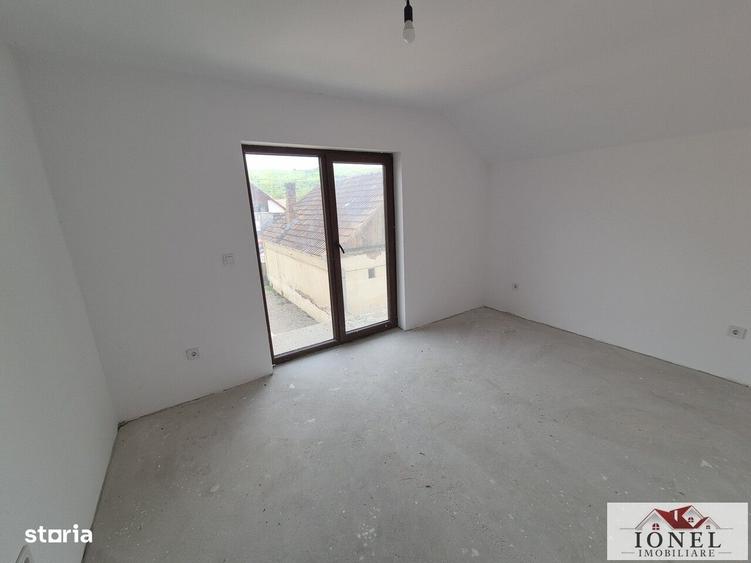 Casă cu 4 camere în Aiud