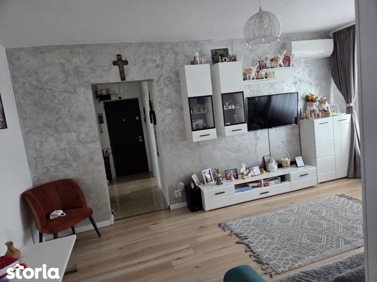 Apartament cu 2 camere semidecomandat, mobilat în Pantelimon