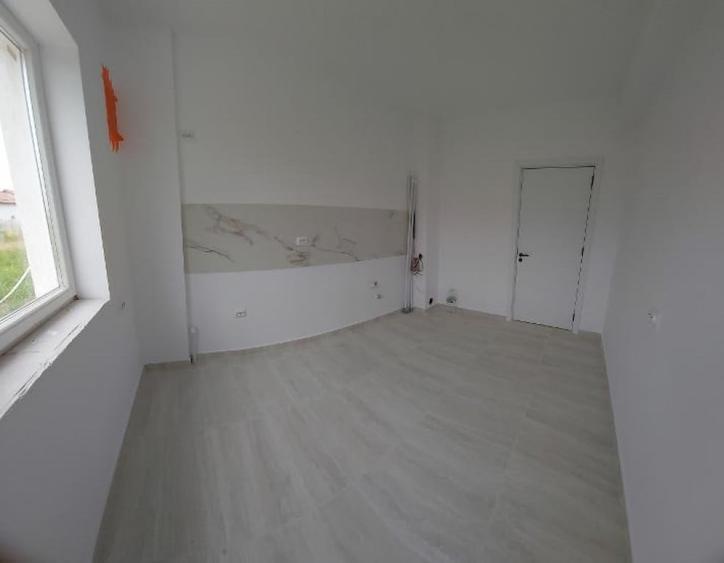 Apartament cu 2 camere decomandat în Vârteju