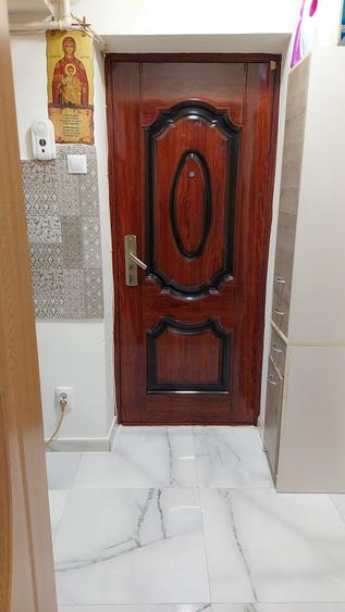 Apartament cu 2 camere decomandat, mobilat în Vest