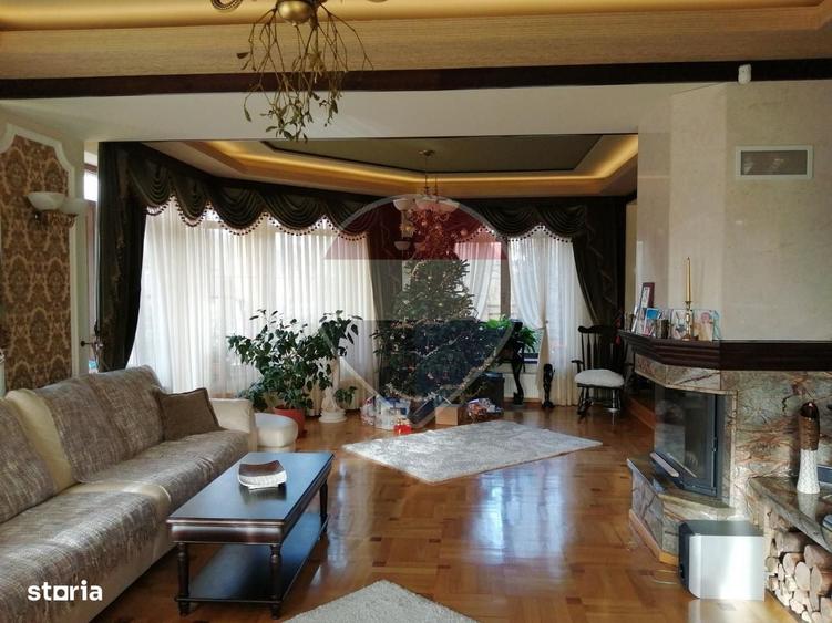 Casă cu 4 camere în Trăisteni