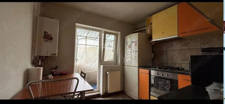 Apartament cu 2 camere decomandat în Lipovei