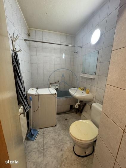 Garsonieră decomandată în Central
