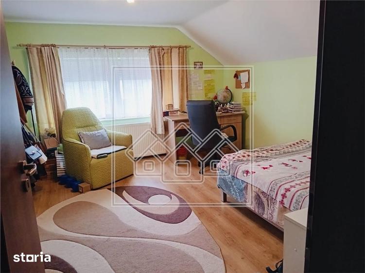 Casă cu 3 camere cu Teren 403 Mp în Gușterița