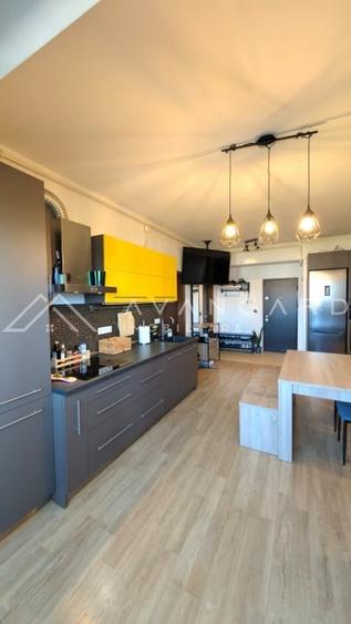 Apartament cu 3 camere semidecomandat în Europa